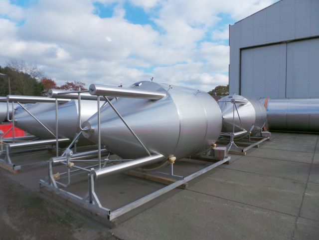 4 x 8000L - AISI304 CCT beer fermenters, cooling jacket, PUR insulation