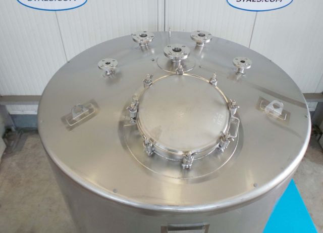 1 x 2000L AISI304L; roestvrijstalen druktank -50°C / +50°C; verticaal; geisoleerd; bolle bodems op poten