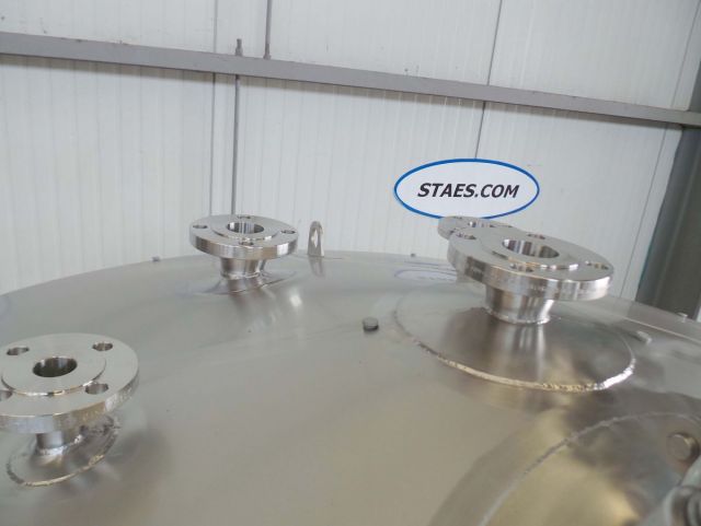 1 x 2000L AISI304L; roestvrijstalen druktank -50°C / +50°C; verticaal; geisoleerd; bolle bodems op poten
