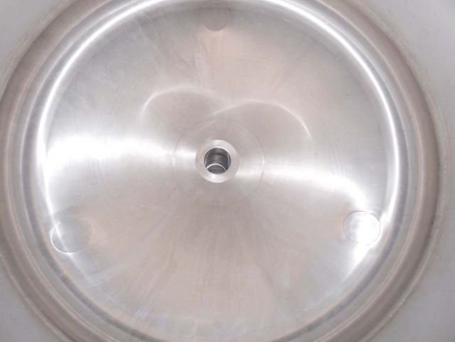 1 x 2000L AISI304; Edelstahl Druckbehälter -50°C / +50°C; Isoliert mit PUR; Stehend auf Fussen