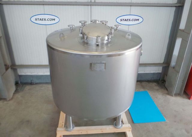 1 x 2000L AISI304; stainless-steel pressure tank -50°C / +50°C; vertical; dished bottoms on legs; PUR insulation