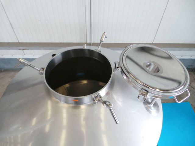 5 x 620L AISI316L; stainless-steel mobile storage-tanks