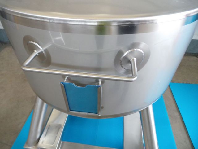 5 x 620L AISI316L; stainless-steel mobile storage-tanks