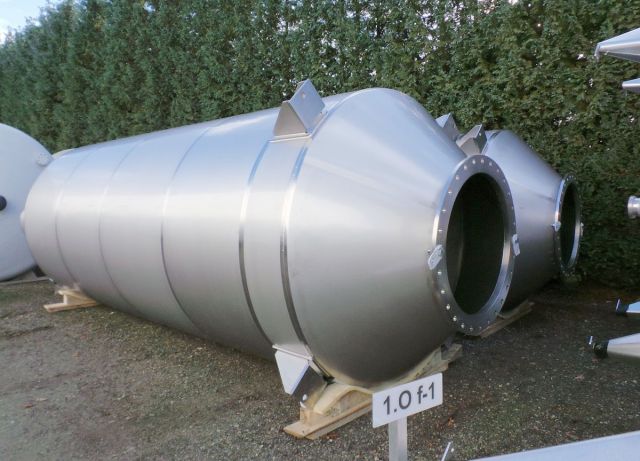 2 x 25.5m³ AISI304; roestvrijstalen enkelwandige opslagtanks
