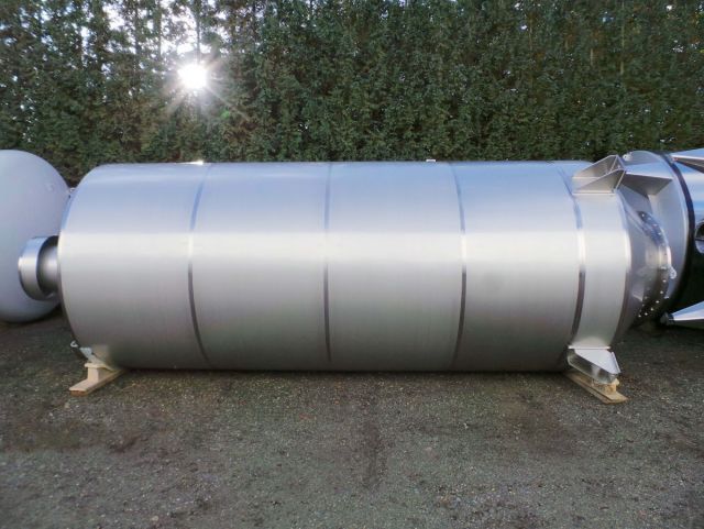 2 x 25.5m³ AISI304; roestvrijstalen enkelwandige opslagtanks