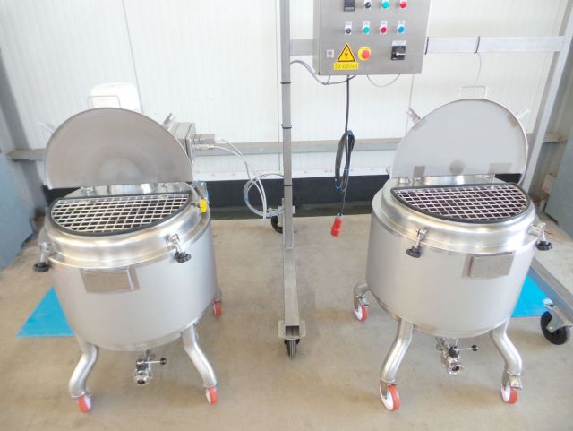 2 x 200L AISI316; mixing tank with control box; insulated; heat-exchange