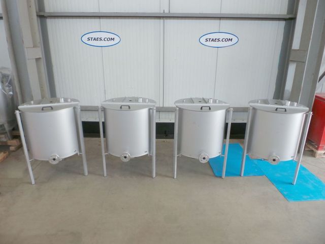 4 x 300L AISI304; stainless-steel mixing tanks customised for the customer's agtitators; single skin, vertical