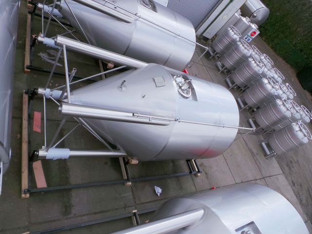 6 x 7,4m³ AISI304; CCT bier fermentatie tanks; PED CE TüV; 10% Rx