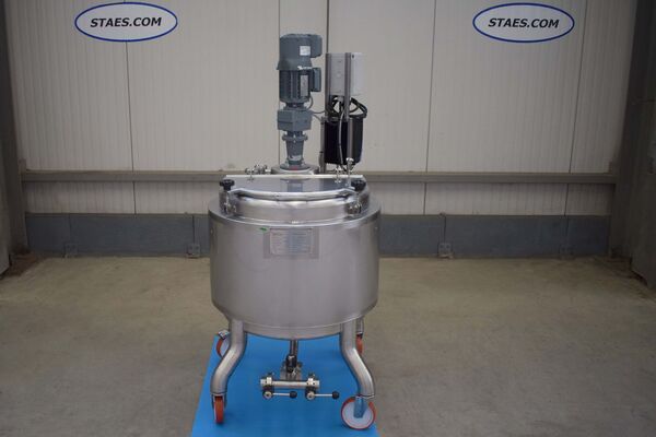 1 x New 200L vertical stainless steel AISI316L mixing tank with heating jacket and insulation.