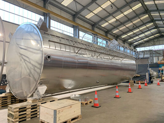 2 x New Stainless Steel AISI 304L vertical insulated tanks of 105,000L.