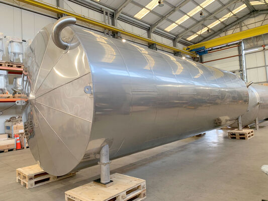 2 x second-hand stainless steel AISI 316 insulated storage tanks with a capacity of 50,000L