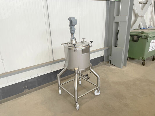 1 x New 150L stainless-steel AISI316L vertical mixing tank.