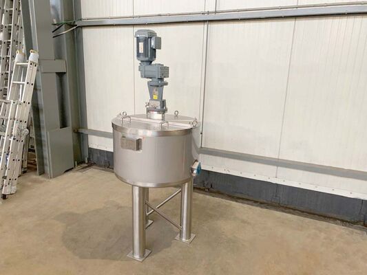 1 x New 80L stainless steel vertical mixing tank in AISI304L