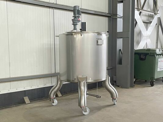 1 x Nieuwe roestvrijstalen verticale mengtank van 1.000L in AISI 316L