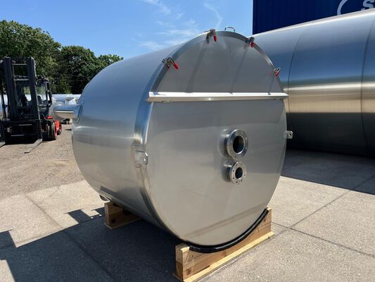 1 x Nouvelle cuve de stockage verticale en acier inoxydable AISI316L de 6.000L