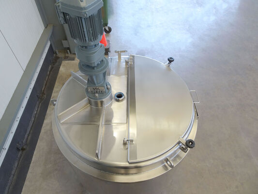 1 x Nieuwe Roestvrijstalen AISI 316L verticale mengtank van 1.000L.