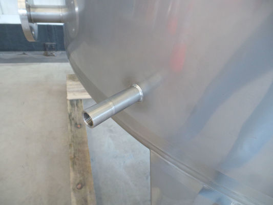 1 x 3.300L AISI304L enkelwandige verticale roestvrijstalen opslagtank