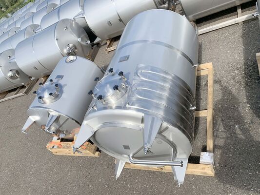 4 x New vertical stainless steel AISI316L tanks from 3,000 L - 8,000L and 9,000L