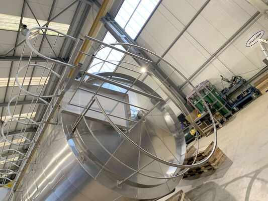 2 x New Stainless Steel AISI 304L vertical insulated tanks of 105,000L.