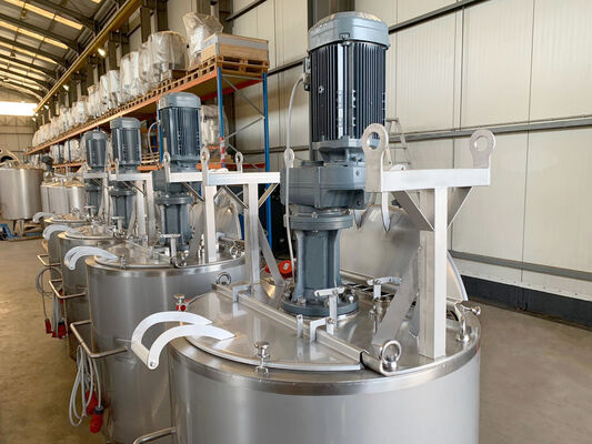 4 x New 600L stainless-steel AISI316L vertical mixing tanks.