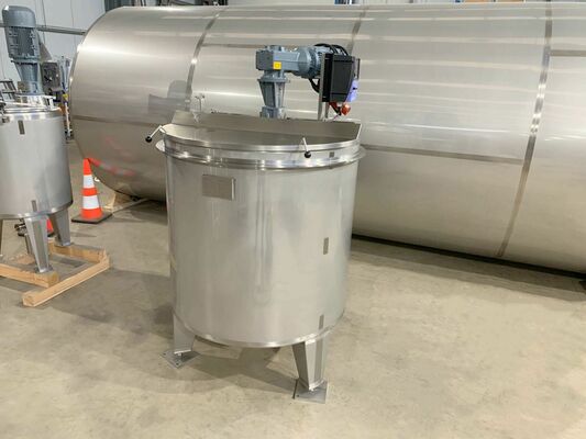 1 x Nieuwe roestvrijstalen verticale mengtank van 1.000L in AISI316L