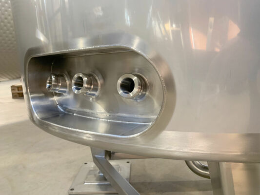 1 x New 1.000L stainless-steel AISI316L vertical mixing tank.