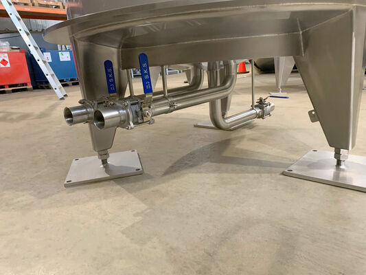 1 x Nieuwe roestvrijstalen verticale mengtank van 1.750L in AISI316L