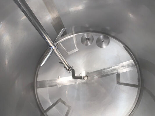 1 x New 3.300L stainless-steel AISI316L vertical mixing tank.