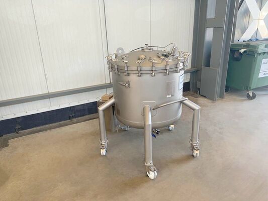 1 x vertical stainless-steel second hand tank of 650L in stainless-steel AISI 316L