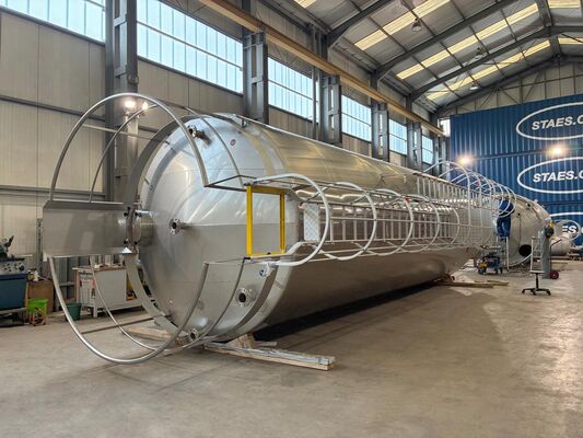 1 x Nouvelle cuve de stockage verticale en acier inoxydable AISI304L de 60.000L