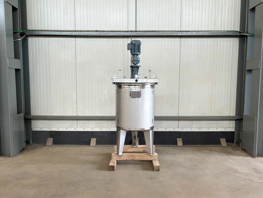 1 x New 300L stainless-steel AISI316L vertical mixing tank.