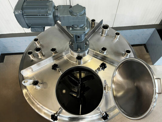 1 x Nieuwe 2.000 L verticale RVS mengtank in AISI 316L