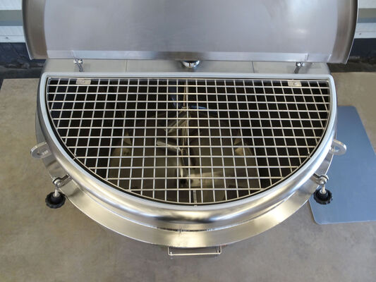 1 x New 1,000L Stainless Steel AISI 316L Vertical Mixing Tank.