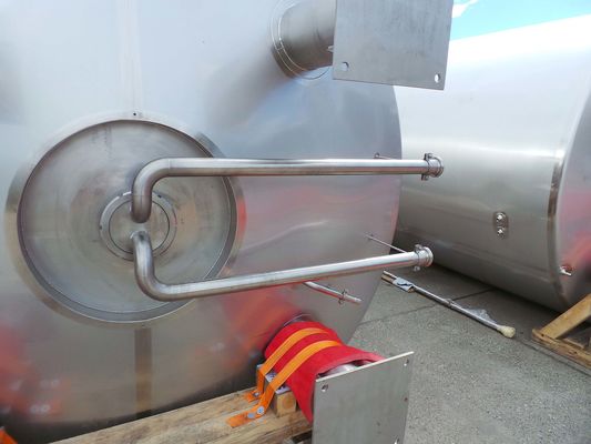 2 x 26,2m³: AISI304 BBT helder bier tanks; 2.5 bar PED CE TüV; 10% Rx