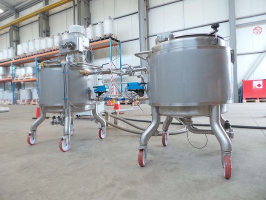 2 x 200L AISI316; Roestvrijstalen mengtanks met sturingskast; geisoleerd; warmtewisselaar; verwarmingsunit