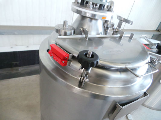 OR160840 - 1 x 100L AISI316; Roestvrijstalen mengtank; geisoleerd; warmtewisselaar & 1 x 120L; AISI304L; mengtank; schraaproerwerk; warmtewisselaar; isolatie