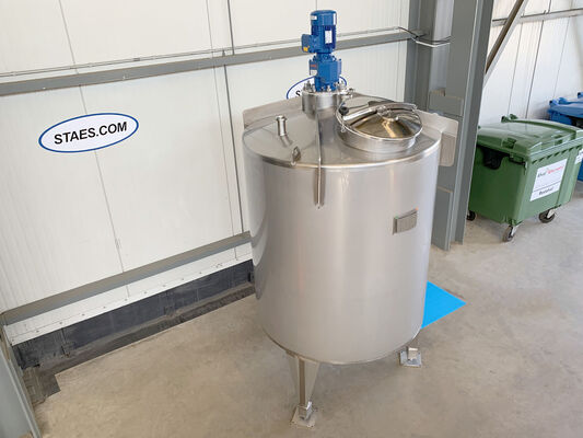 1 x 2500L stainless steel AISI 304L vertical mixing tank
