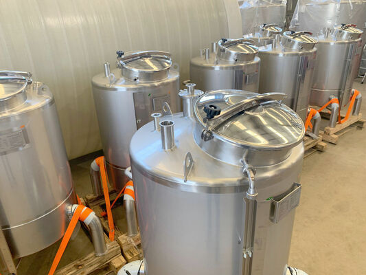 15 x New 500L stainless-steel AISI316L vertical mixing tanks.