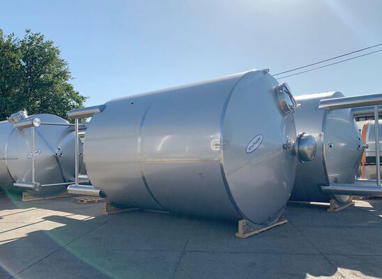 6 x New 30.000L stainless-steel AISI304L vertical storage tanks.