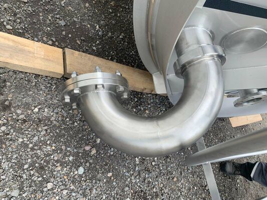 1 x Nieuwe roestvrijstalen verticale mengtank van 15.300L in AISI304L