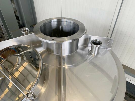 1 x Nieuwe roestvrijstalen verticale mengtank van 1.000L in AISI 316L