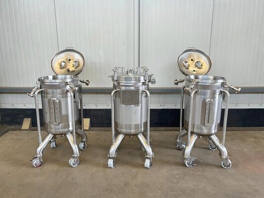 3 x Brand new 75L stainless-steel AISI316L vertical pressure tanks.
