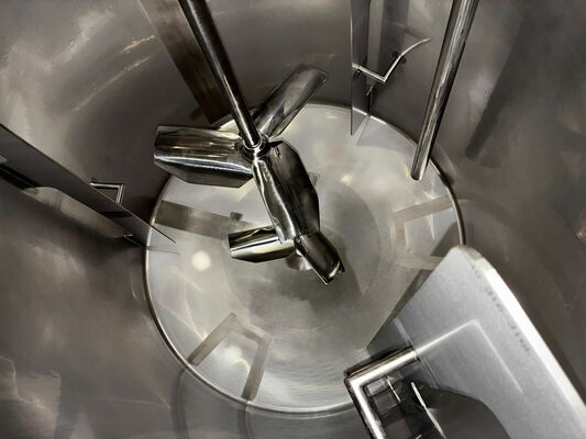 1 x Nieuwe 2.000 L verticale RVS mengtank in AISI 316L