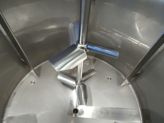 1 x New 1,000L Stainless Steel AISI 316L Vertical Mixing Tank.