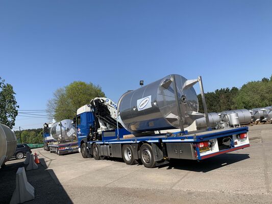 6 x 10,000L stainless steel AISI316L mixing tanks equipped with a heat exchanger and insulation