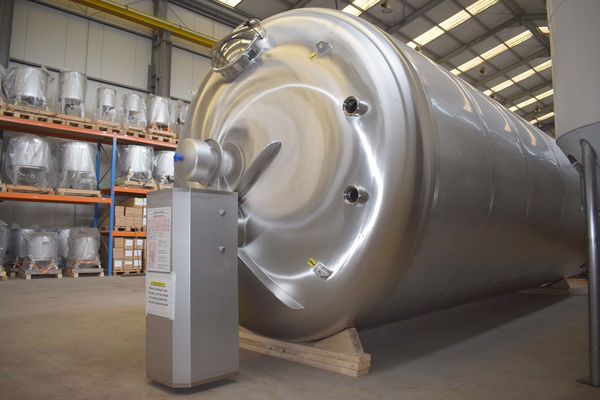 OR171219 - 1 x AISI304L stainless-steel mixing tank with a capacity of 40.000L