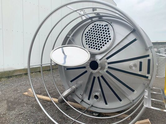 1 x Nieuwe roestvrijstalen verticale mengtank van 15.300L in AISI304L