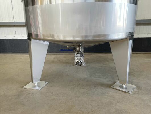 2 x Nieuwe roestvrijstalen verticale mengtanks van 1.500L in AISI316L