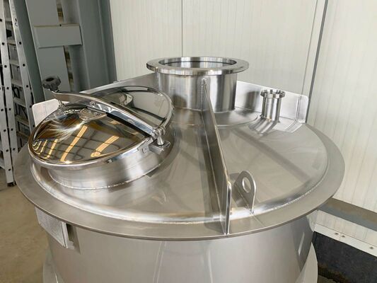 1 x Nieuwe roestvrijstalen verticale mengtank van 1.000L in AISI 316L