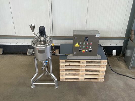1 x cuve de mélange neuve verticale de 50L en acier inoxydable AISI316L.